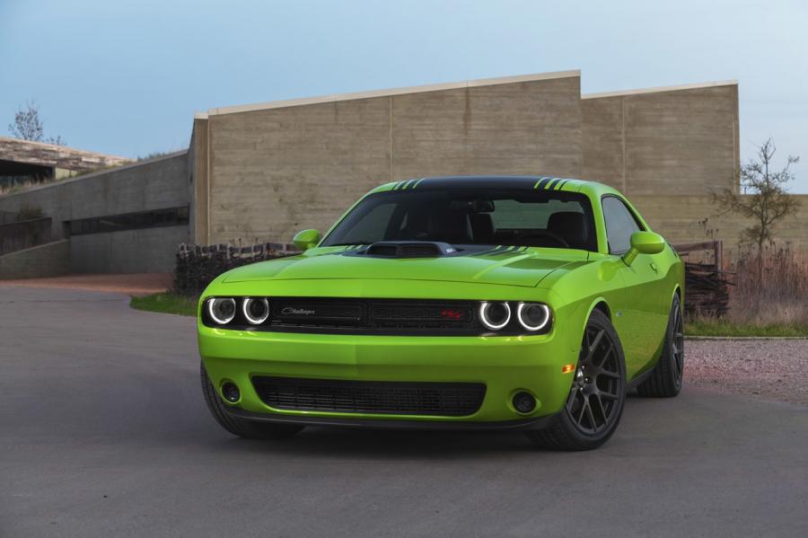  Dodge Challenger R/T Shaker 2015 года  (фото 11 из 54)